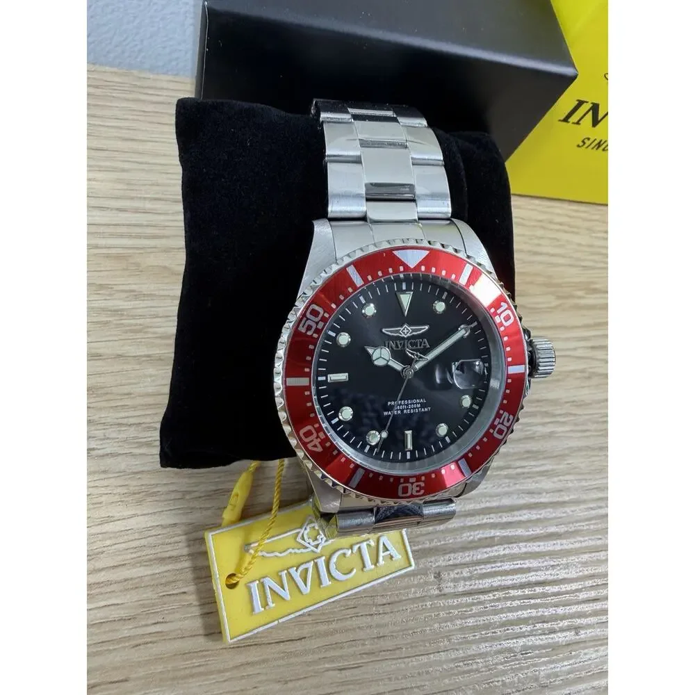 Invicta Men's Pro Diver 43mm SS Quartz Watch, Red Bezel Black‎ Dial 22020